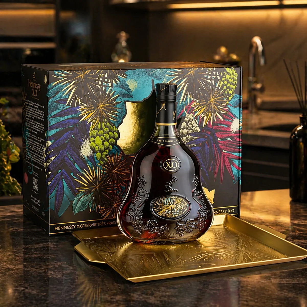 Hennessy Privilege X.O. Julien Colombier Limited Edition Box with Tray Cognac 750ml